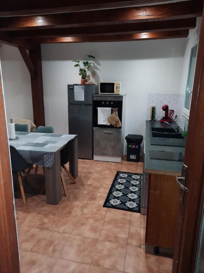Maison De Campagne Au Calme Chuelles Exteriör bild